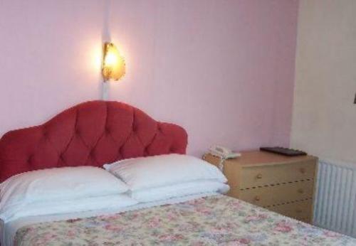 Beaucliffe Hotel Манчестър Екстериор снимка